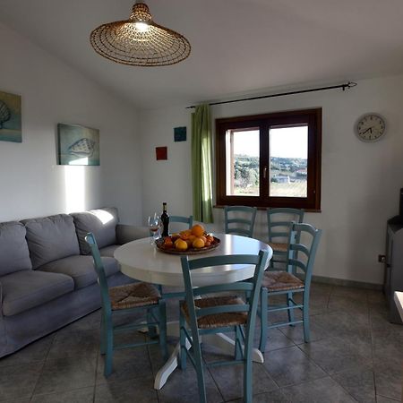 Casa Nel Vigneto Con Vista Mare Appartement Magomadas Buitenkant foto