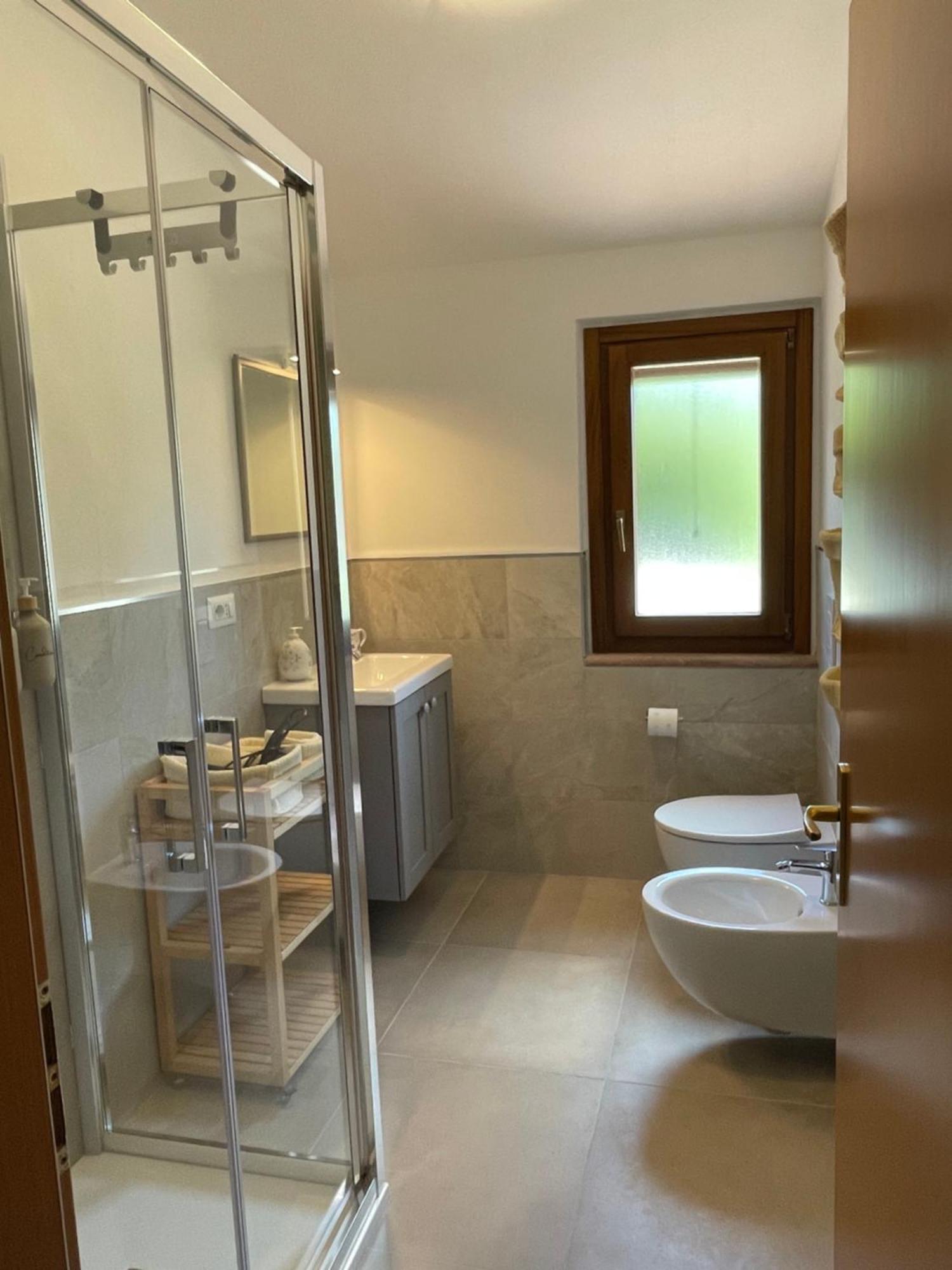 Casa Nel Vigneto Con Vista Mare Appartement Magomadas Buitenkant foto